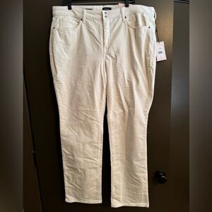 NWT NYDJ Off-White Corduroy Pants